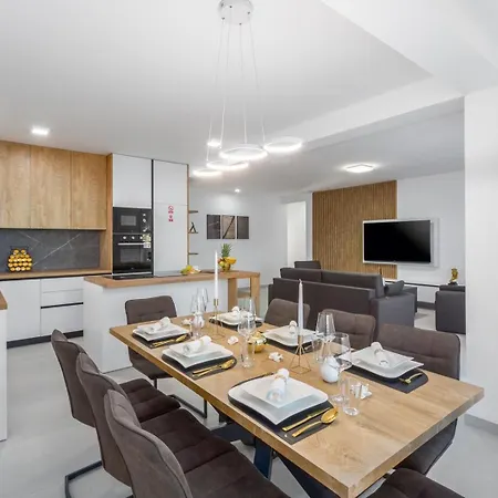 Matic Ground Floor With Shared Pool Daire