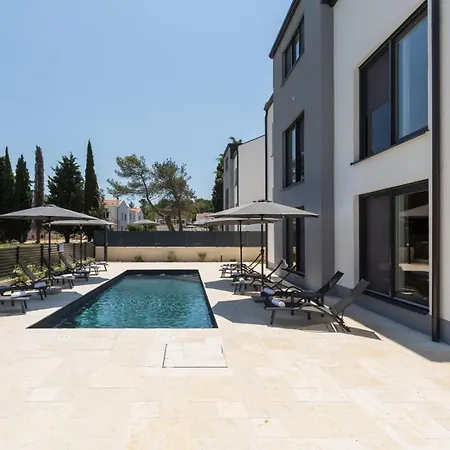 Appartement Matic Ground Floor With Shared Pool