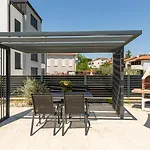 Appartamento Matic Ground Floor With Shared Pool