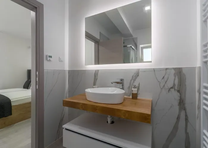 아파트 Matic Ground Floor With Shared Pool